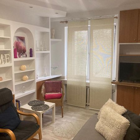 ティヒApartament Przy Stadionieアパートメント エクステリア 写真