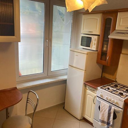 ティヒApartament Przy Stadionieアパートメント エクステリア 写真