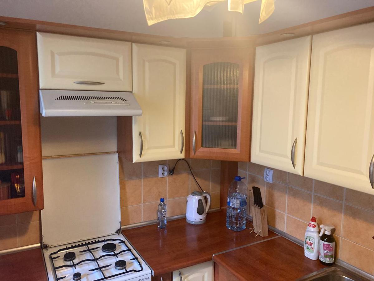 ティヒApartament Przy Stadionieアパートメント エクステリア 写真